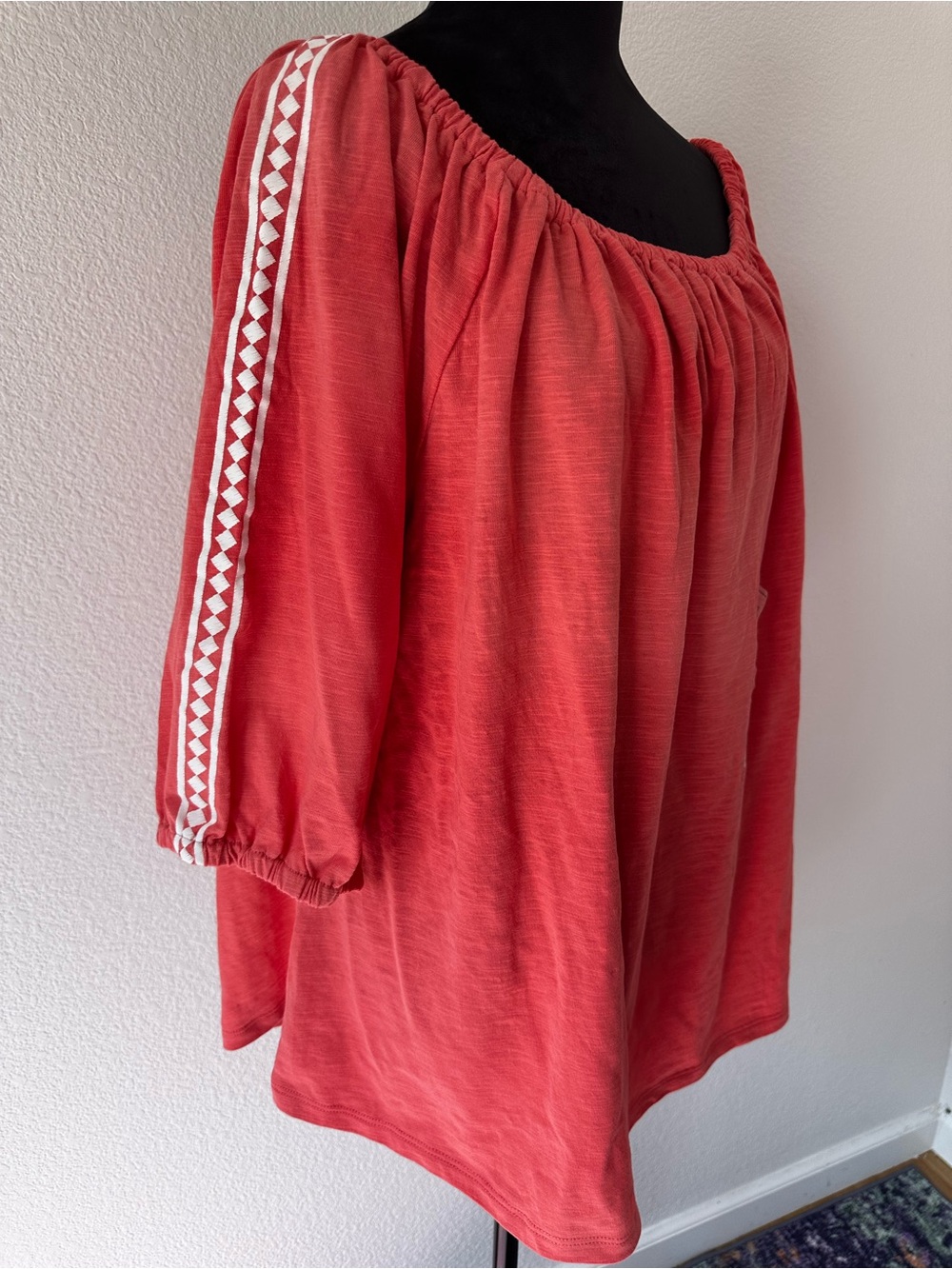 NWT Tommy Hilfiger Coral Off Shoulder Top 1X Embroidered Sleeve